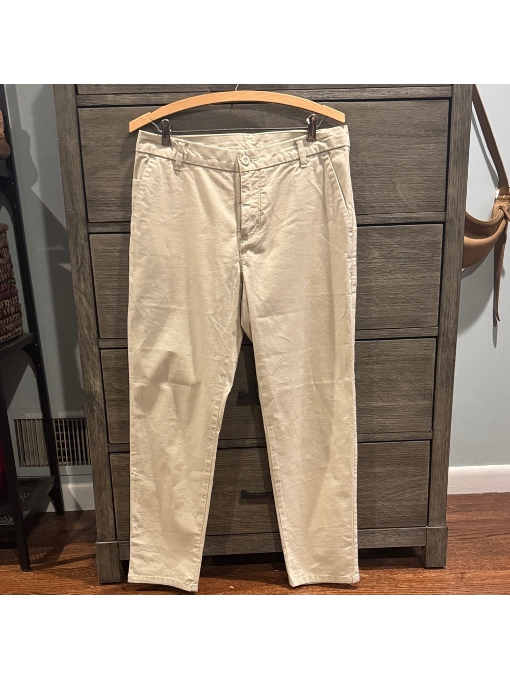 Patagonia Cropped Chino Size 6